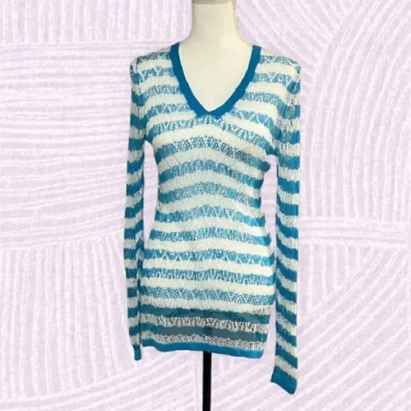 Tommy Bahama size M blue and white open weave cover up/lightweight sweater EUC - Picture 1 of 7